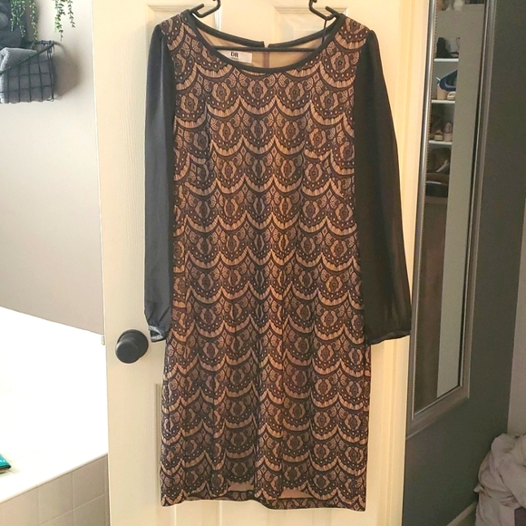 Dress - Picture 1 of 3